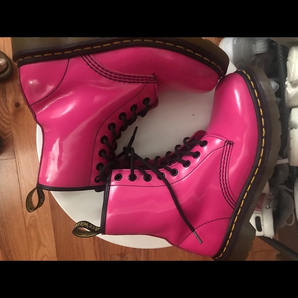 Dr. Martens Shoes - Doc Martens Women’s Size US 6 Boots